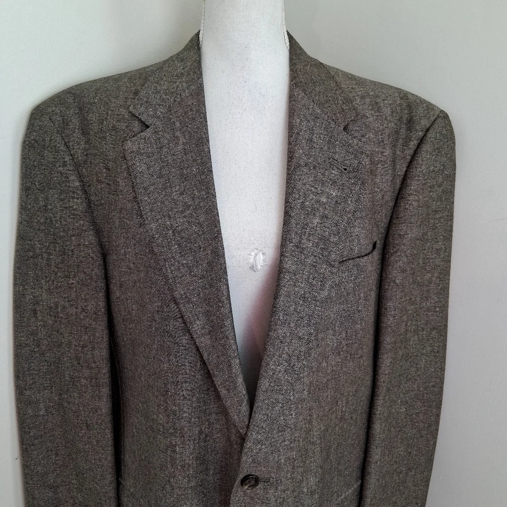 Burberry’s Houndstooth Sport Coat In Brown Wool Union Made USA Size 44L